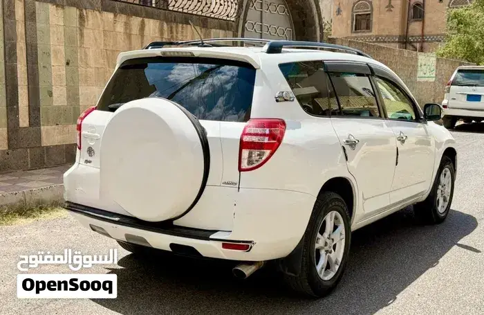 Toyota Rav4 2012 photo 3