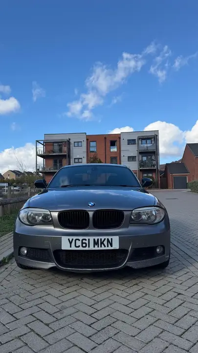 BMW 1 Series 2011 photo 2