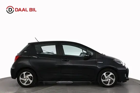 Toyota Yaris 2016 photo 5