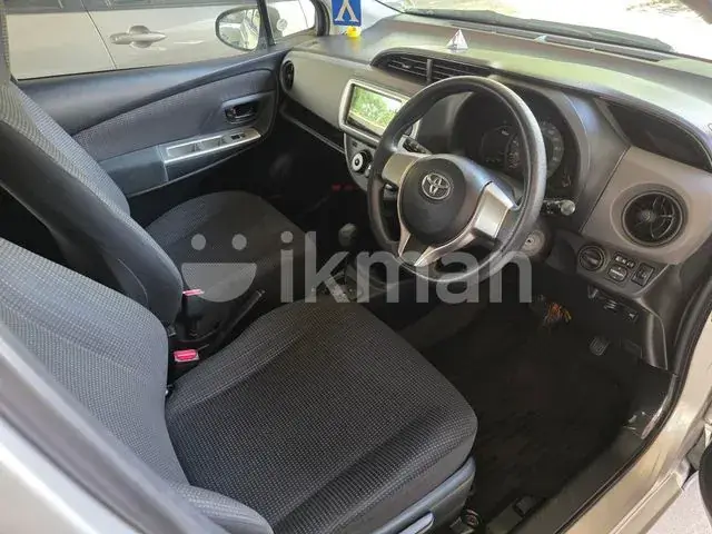 Toyota Vitz 2016 photo 5