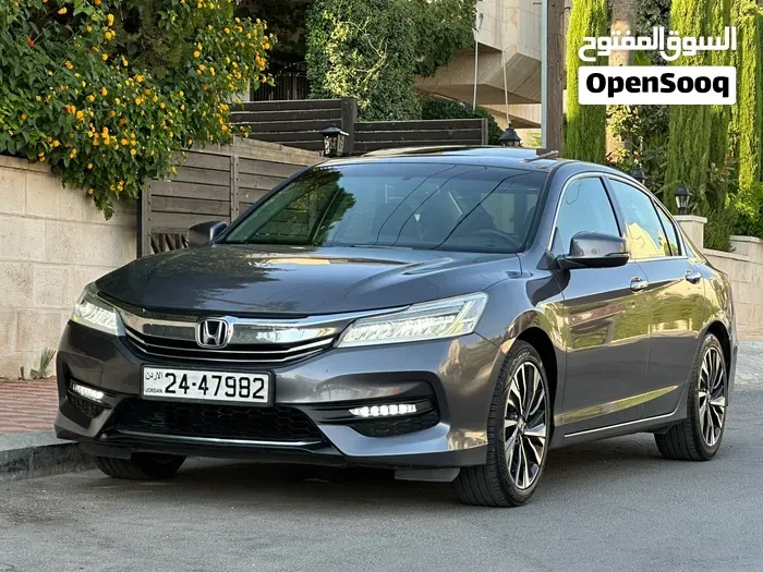 Honda Accord 2017 photo 2