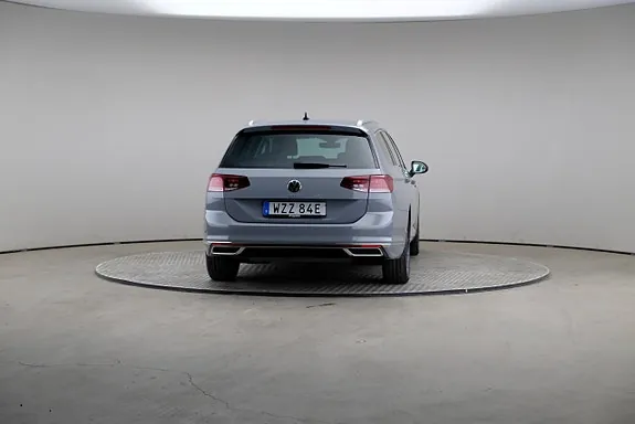 Volkswagen Passat 2023 photo 5