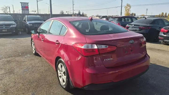 Kia Forte 2014 photo 3