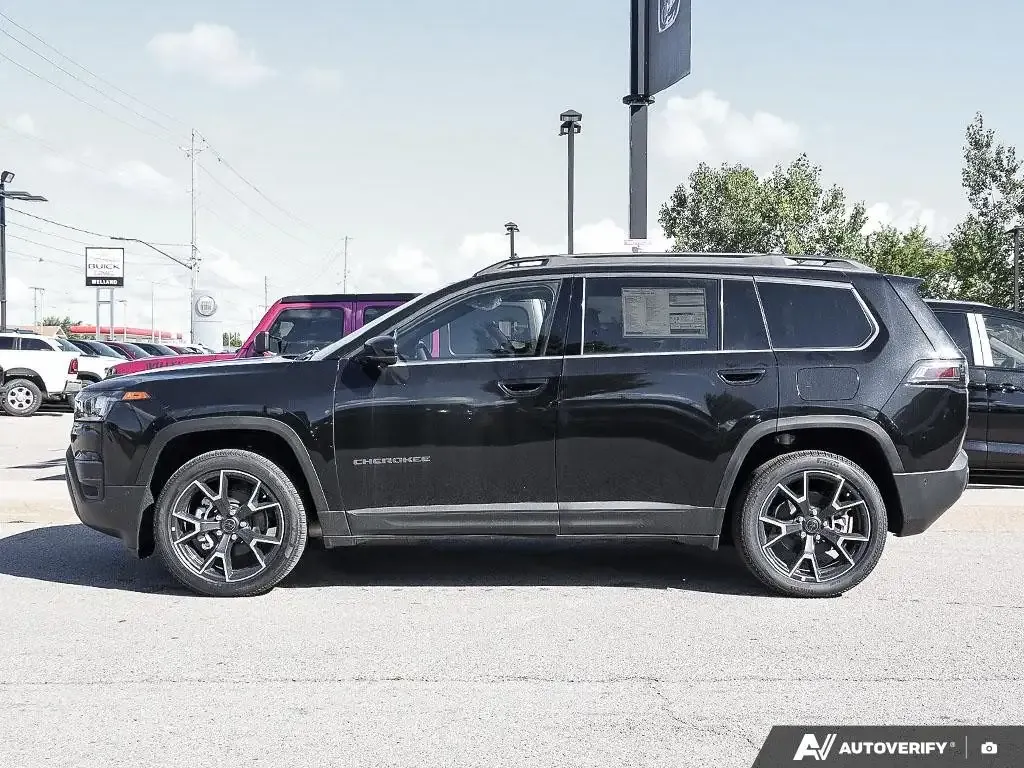 Jeep Cherokee 2026 photo 3