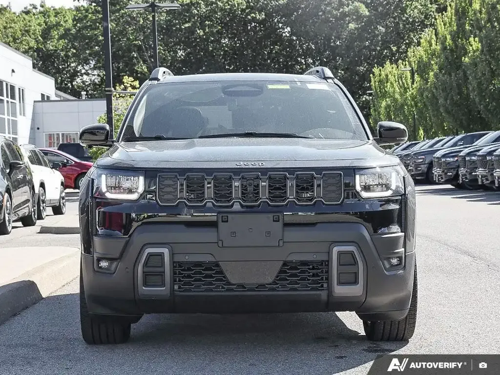 Jeep Cherokee 2026 photo 2