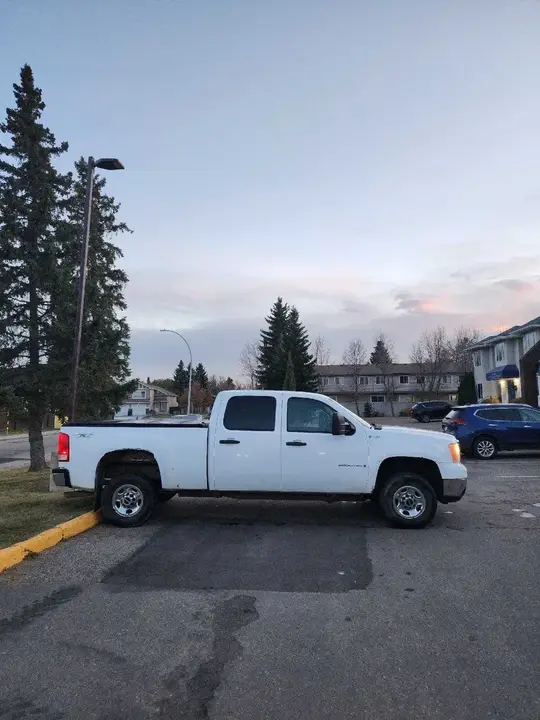 GMC Sierra 2500Hd 2008 photo 3