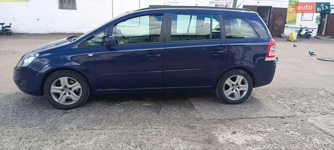 Opel Zafira 2012 photo 5