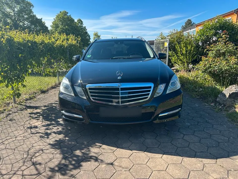 Mercedes-Benz E250