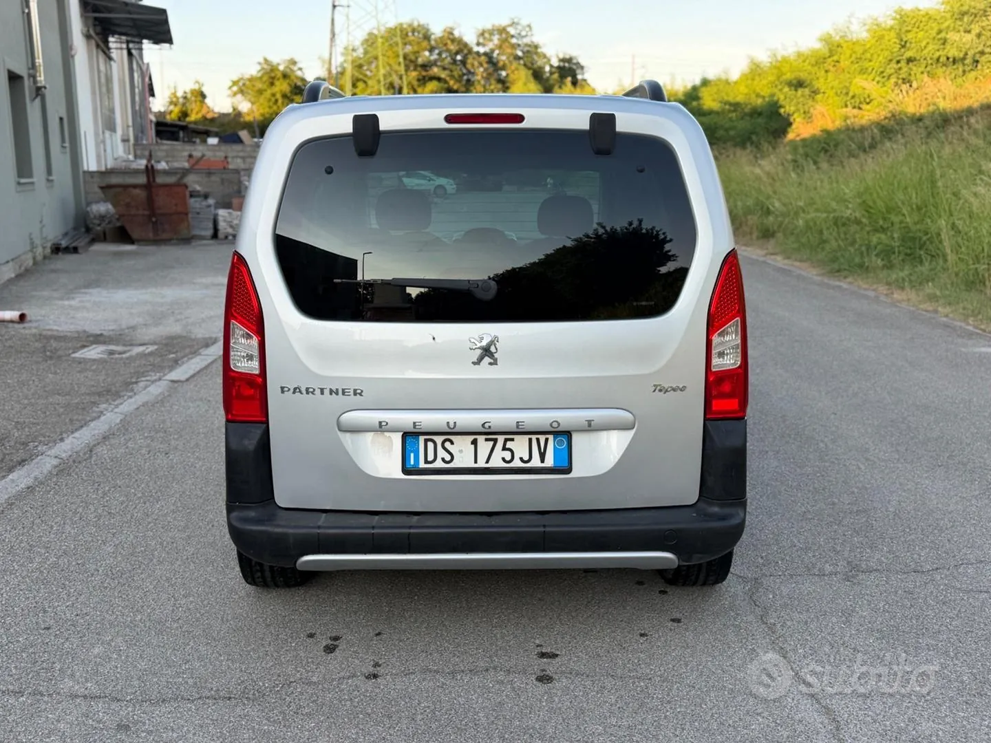 Peugeot Partner 2008 photo 4