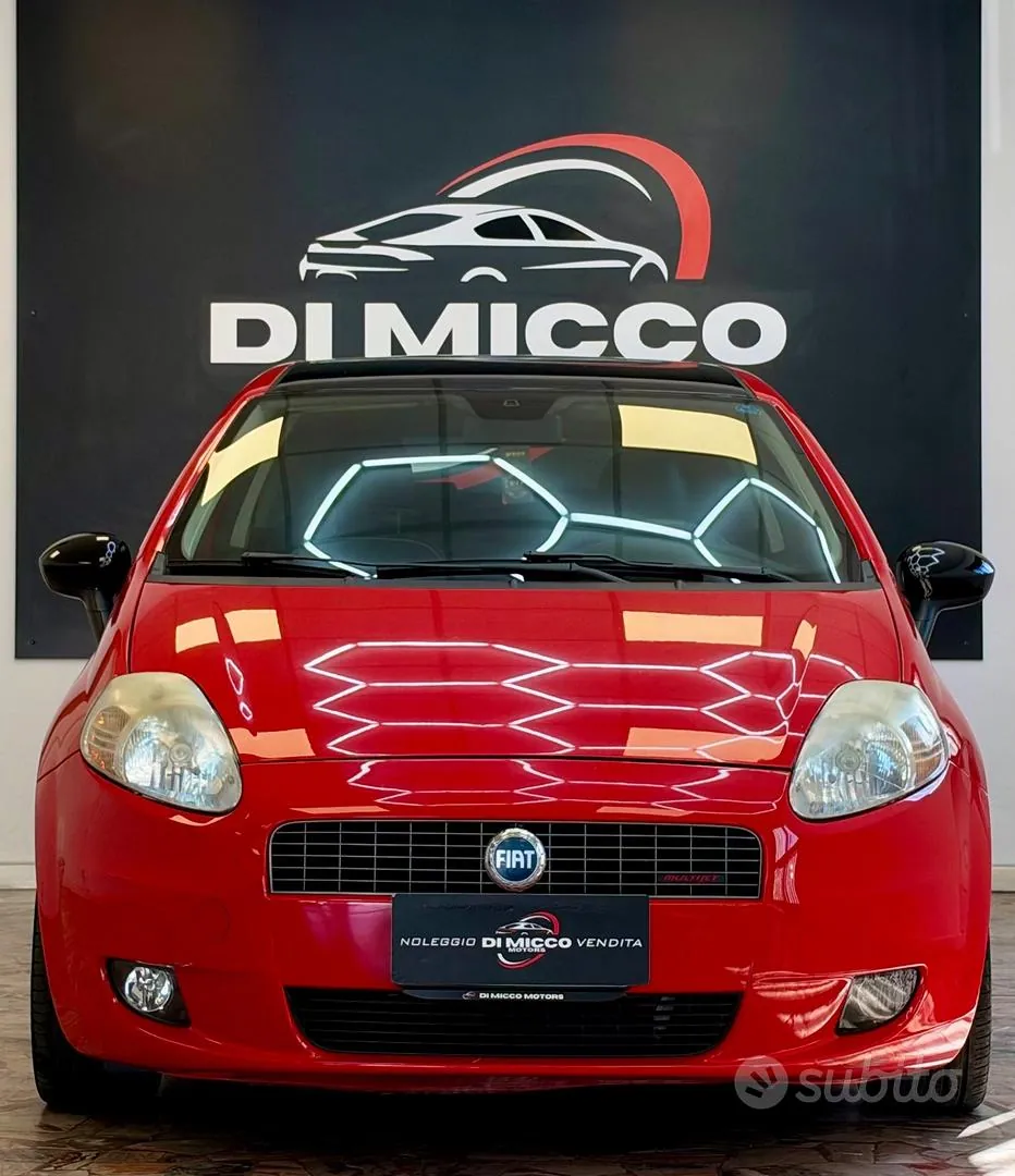 Fiat Grande Punto 2006 photo 2