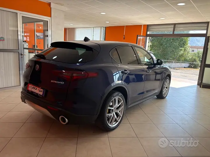 Alfa Romeo Stelvio 2017 photo 5
