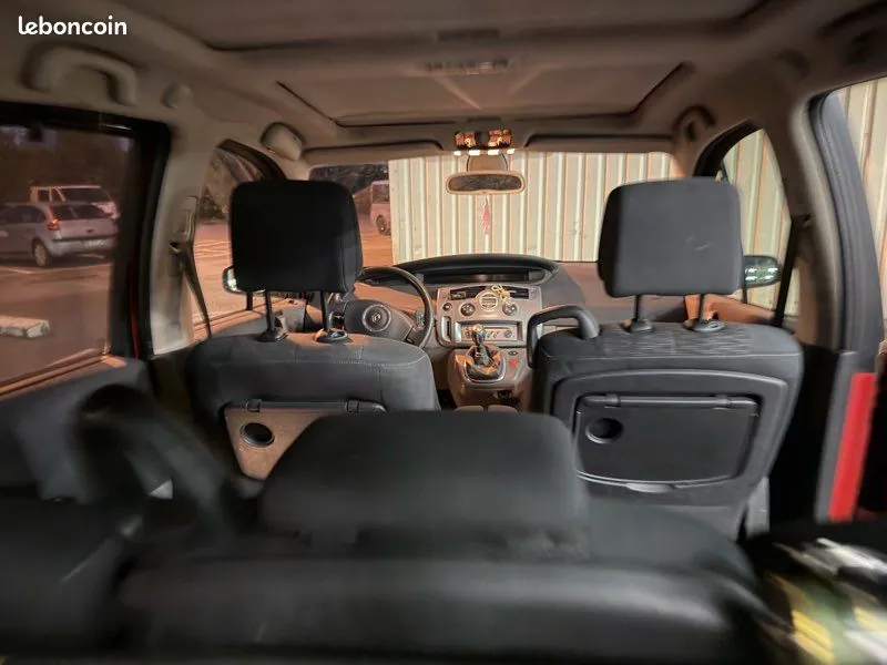 Renault Grand Scenic 2006 photo 2