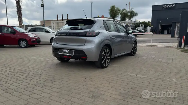 Peugeot 208 2020 photo 5