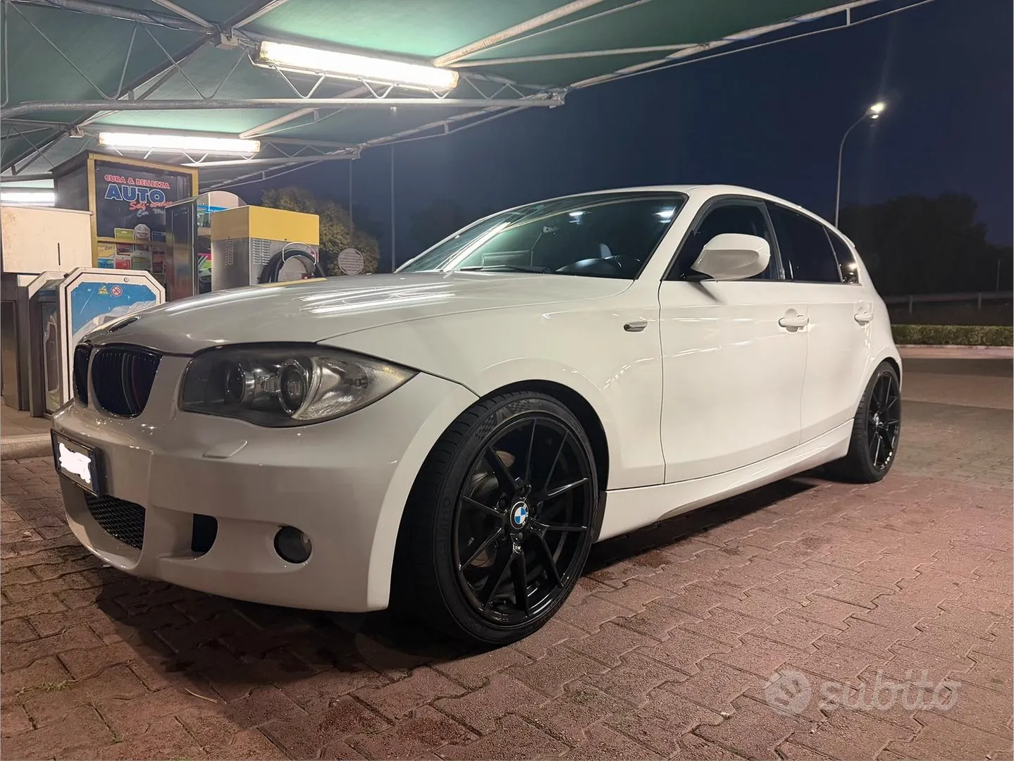 BMW 120D 2010 photo 2