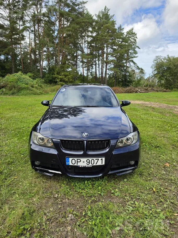 BMW E90 2007 photo 3
