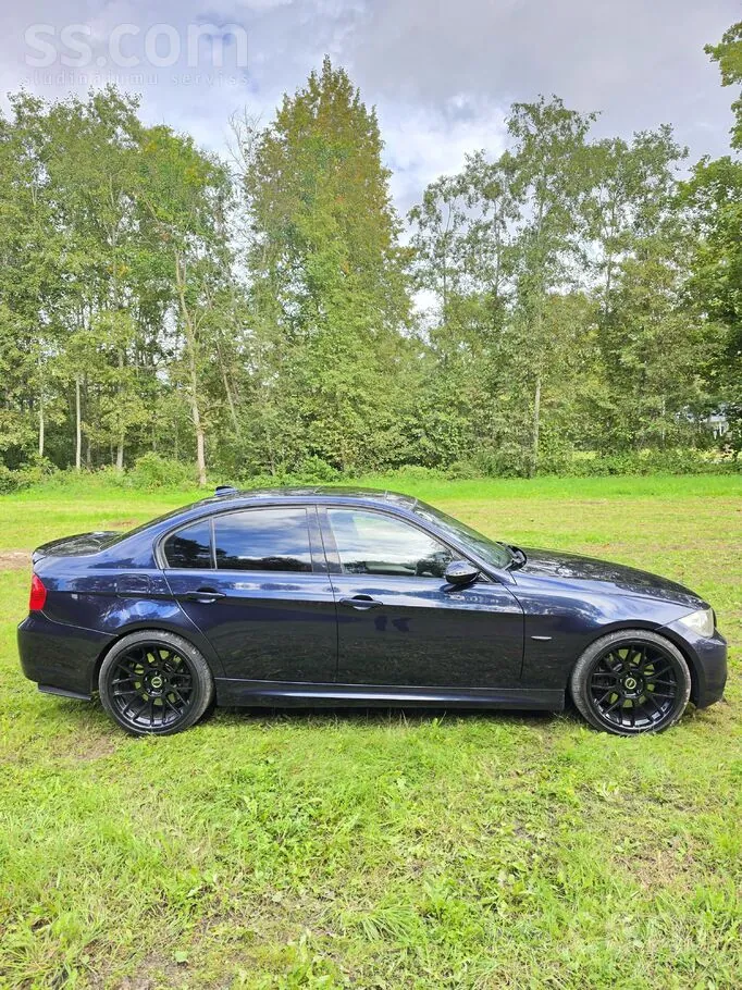 BMW E90 2007 photo 5