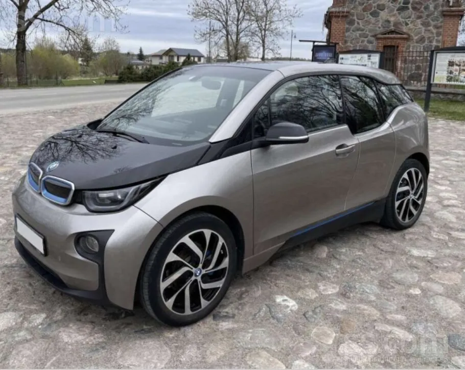 BMW I3