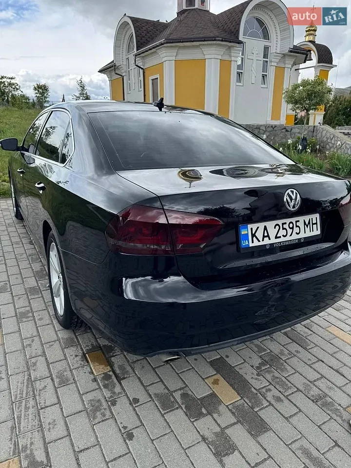Volkswagen Passat 2012 photo 5