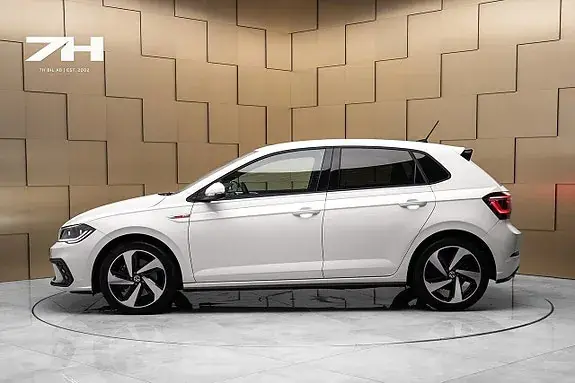 Volkswagen Polo 2024 photo 2