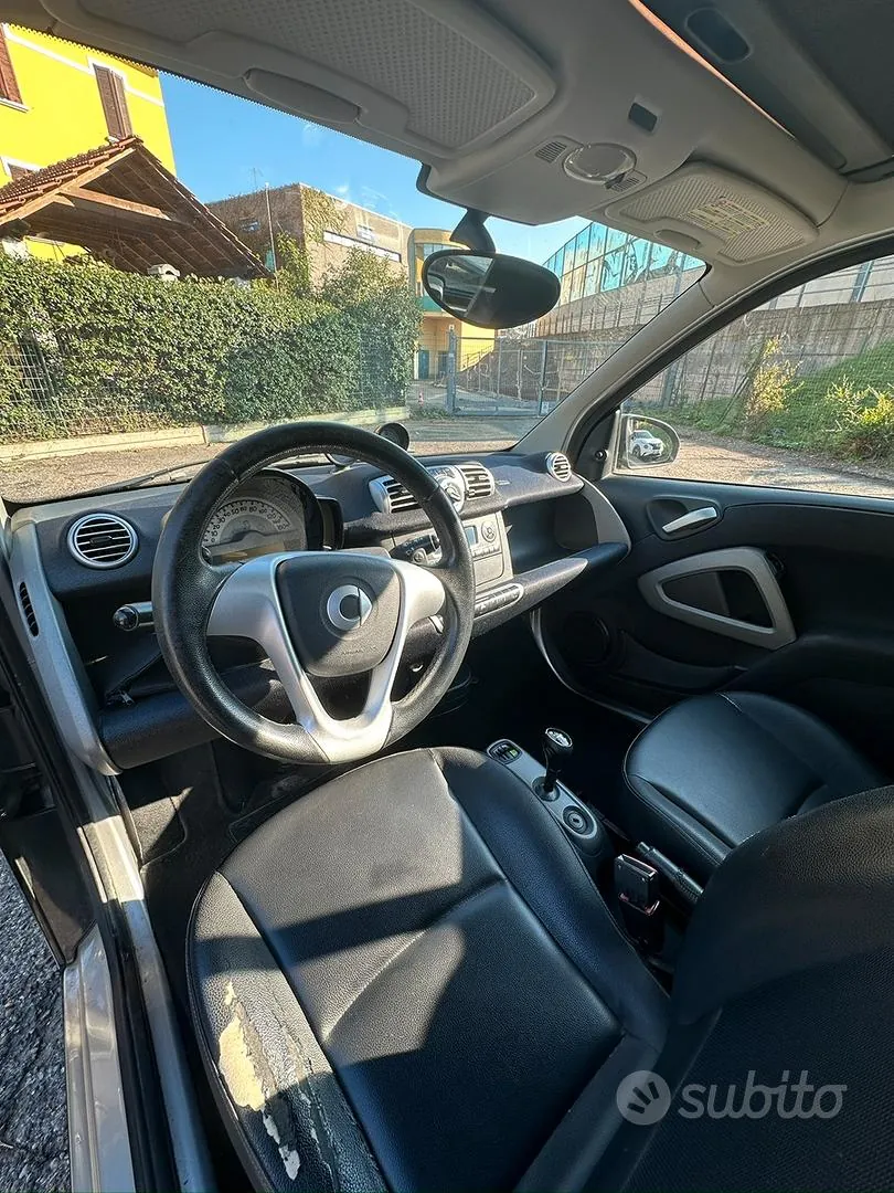 Smart Fortwo 2011 photo 5