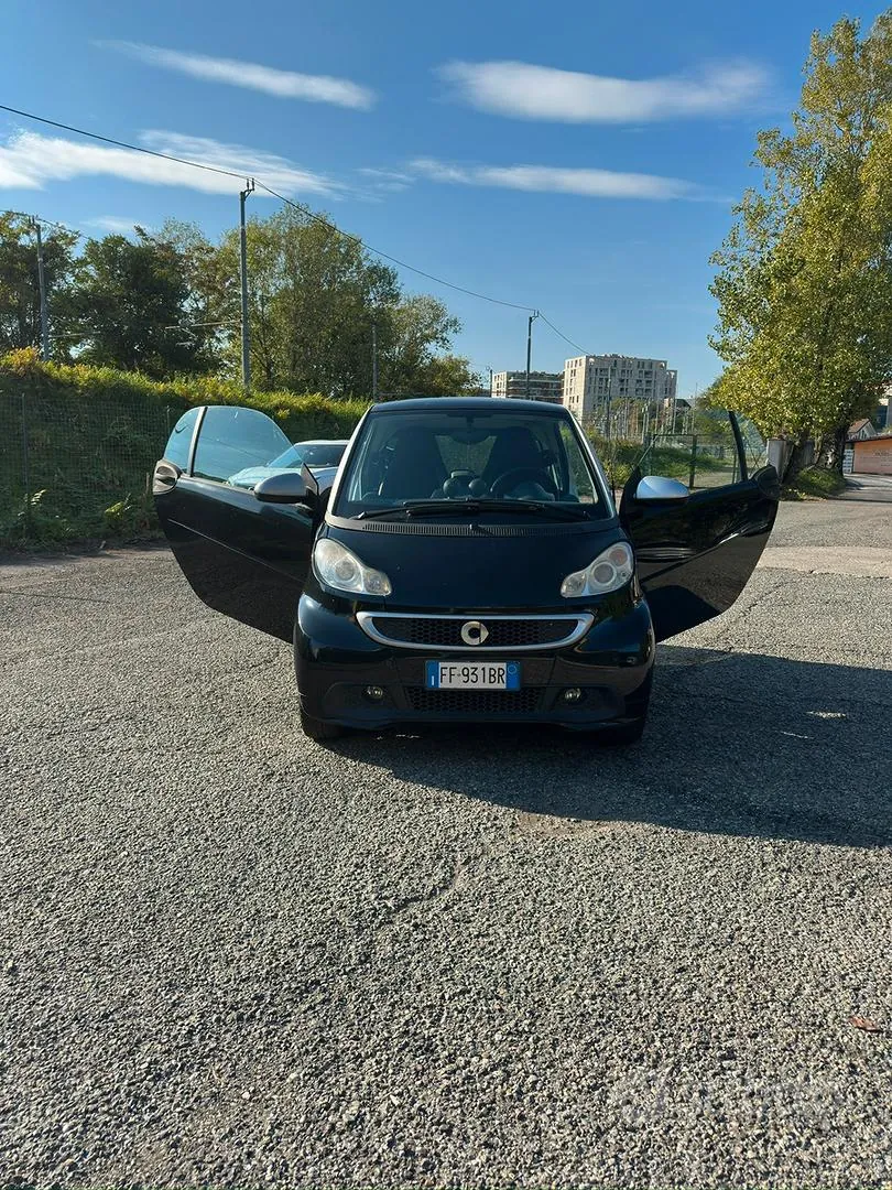 Smart Fortwo 2011 photo 3