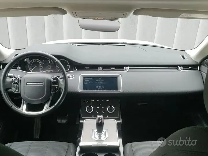 Land Rover Evoque 2020 photo 4