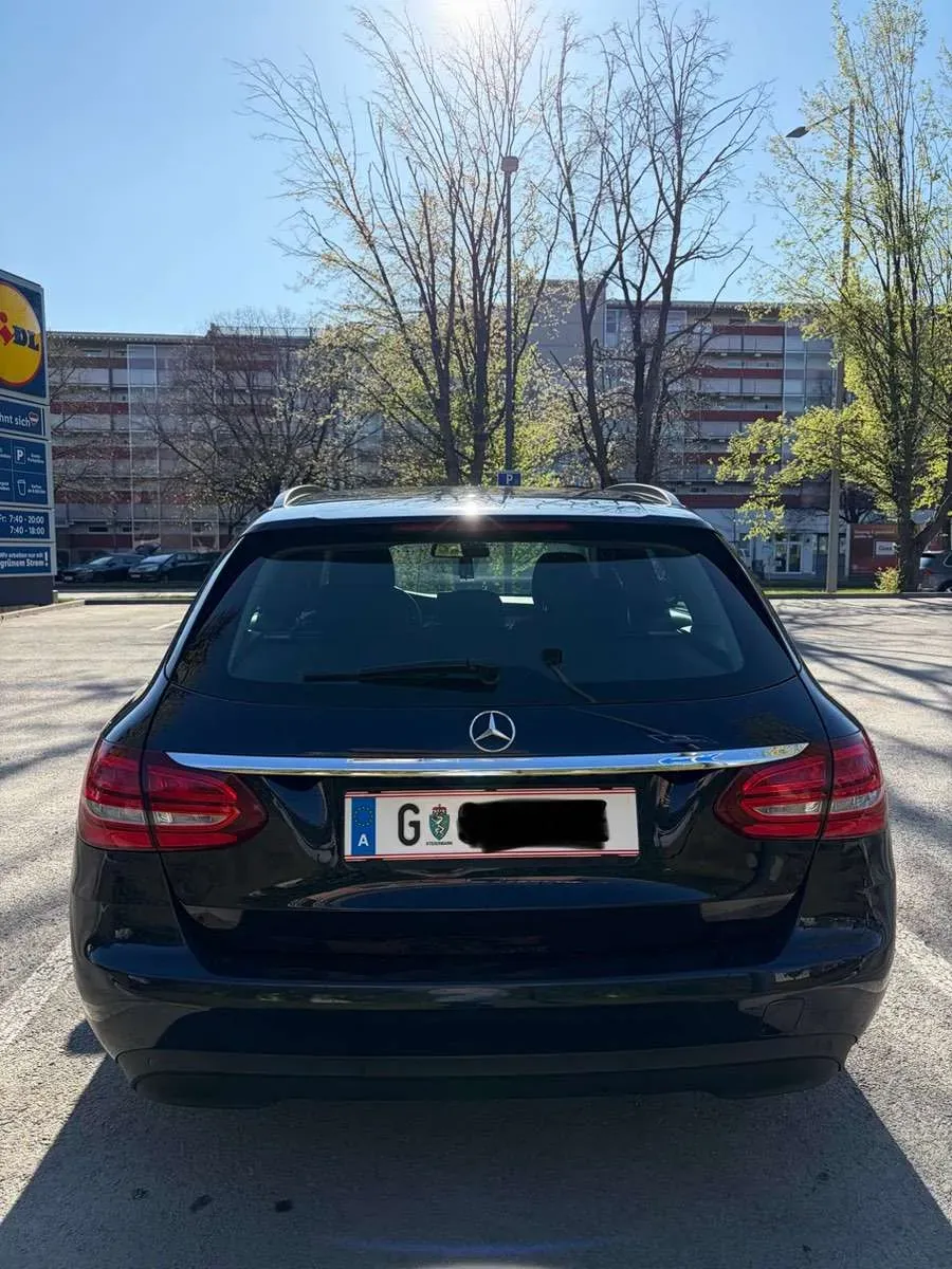 Mercedes-Benz C-Class 2017 photo 3
