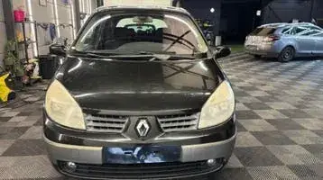 Renault Grand Scenic 2004 photo 3
