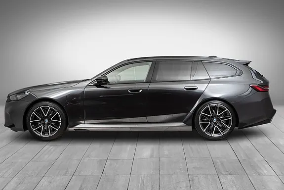 BMW M5 2025 photo 2