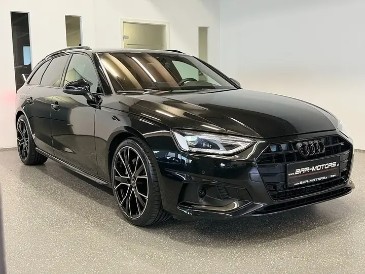 Audi A4 2023 photo 3