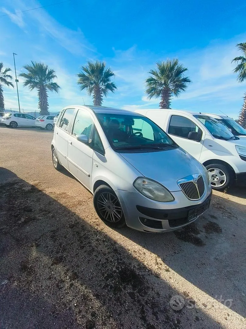Lancia Musa 2004 photo 2