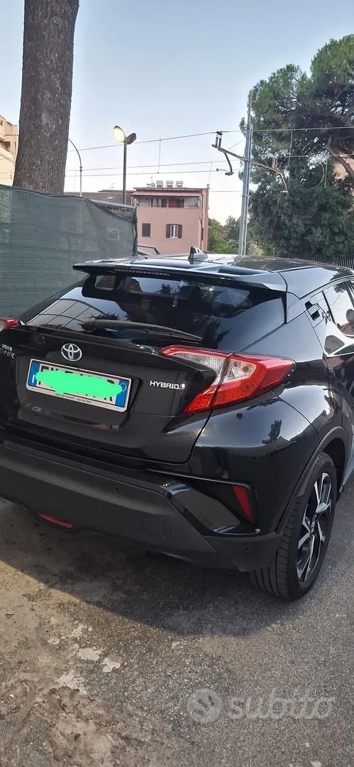 Toyota Chr 2019 photo 2