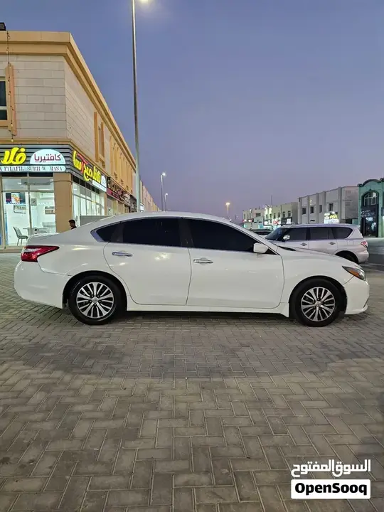 Nissan Altima