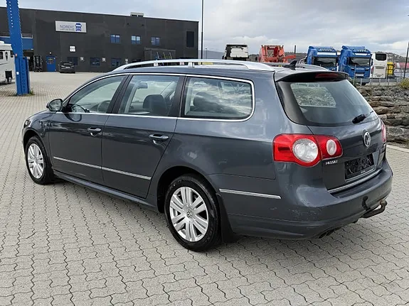 Volkswagen Passat 2010 photo 4