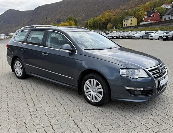 Volkswagen Passat 2010 photo 2