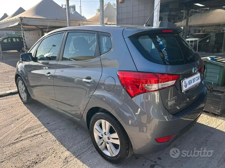 Hyundai Ix20 2011 photo 4