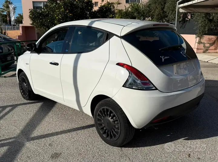 Lancia Ypsilon 2019 photo 3