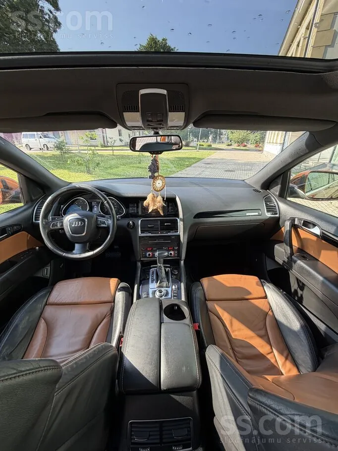 Audi Q7 2011 photo 5