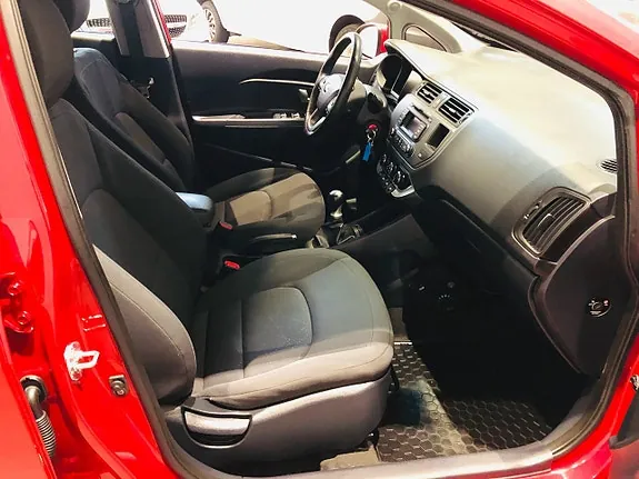 Kia Rio 2013 photo 5