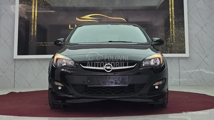 Opel Astra J 2014 photo 3