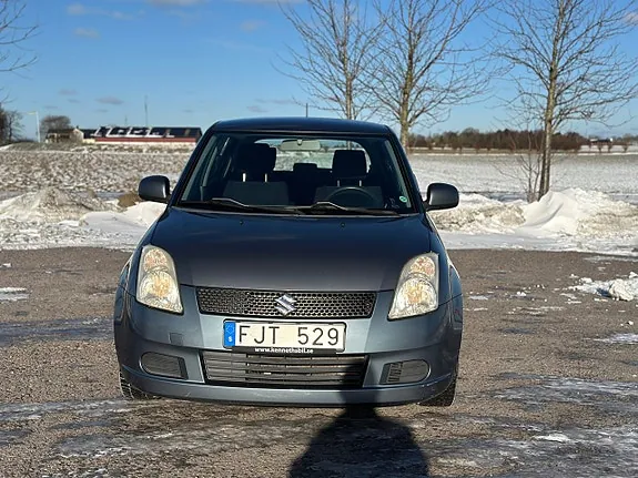 Suzuki Swift 2007 photo 3