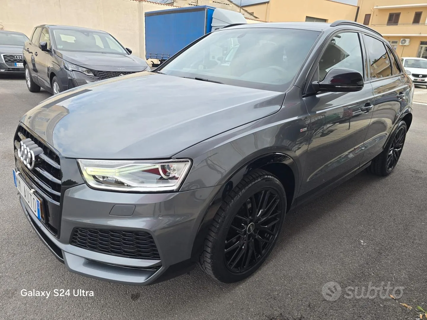 Audi Q3 2018 photo 2