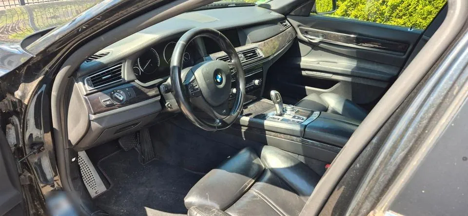 BMW 740D