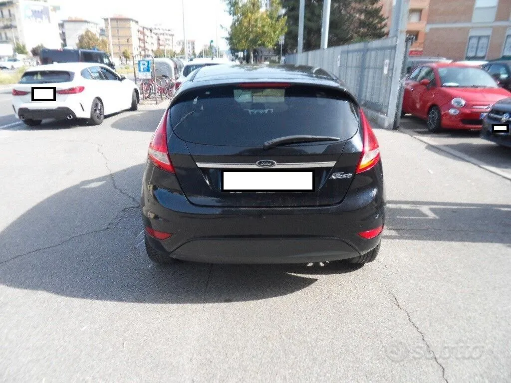 Ford Fiesta 2009 photo 2
