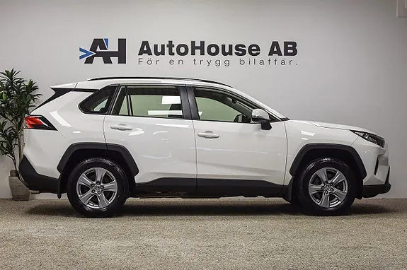 Toyota Rav4 2024 photo 3
