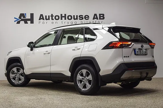 Toyota Rav4 2024 photo 2