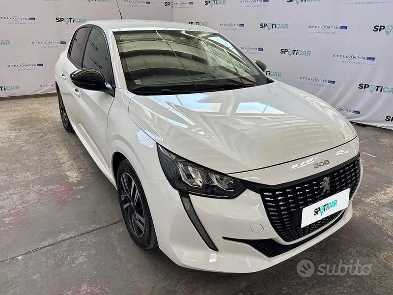 Peugeot 208 2023 photo 5