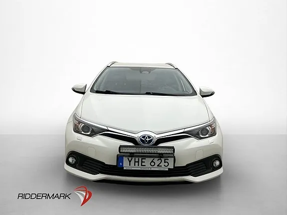 Toyota Auris 2017 photo 2