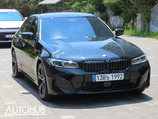 BMW 3 Series 2025 photo 2