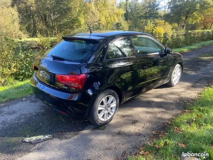 Audi A1 2011 photo 2